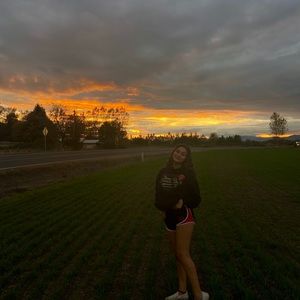 Meet your Posher, Mya